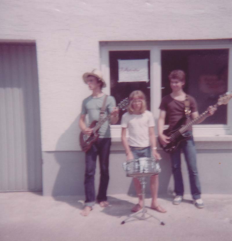 Mithrandir in their first line-up in front of the rehearsal room (5) - after rehearsal, 1982